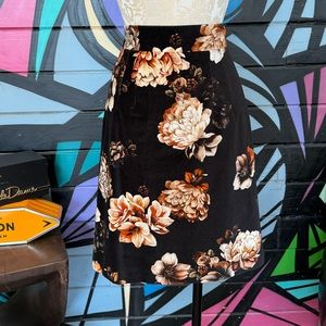 Dolce & Gabbana Floral Velvet A Line Skirt size 42, worn ONCE!